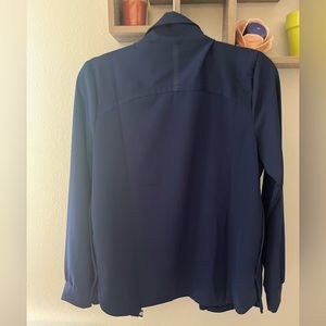 Extra Small Beyond Scrubs navy scrub jacket